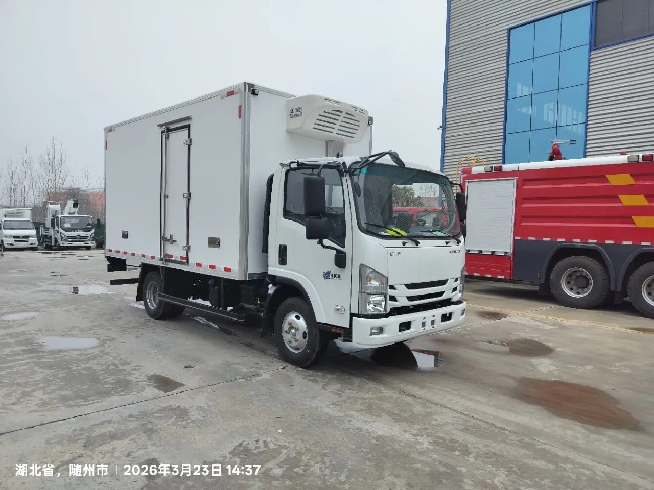 Isuzu Elf KV100, Белый (2026) — фотография 1