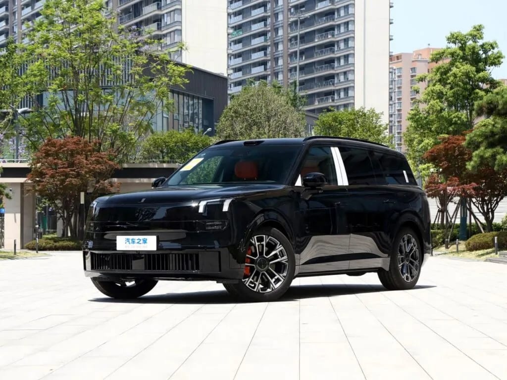 Lynk Co 900, Черный (2026) — фотография 1